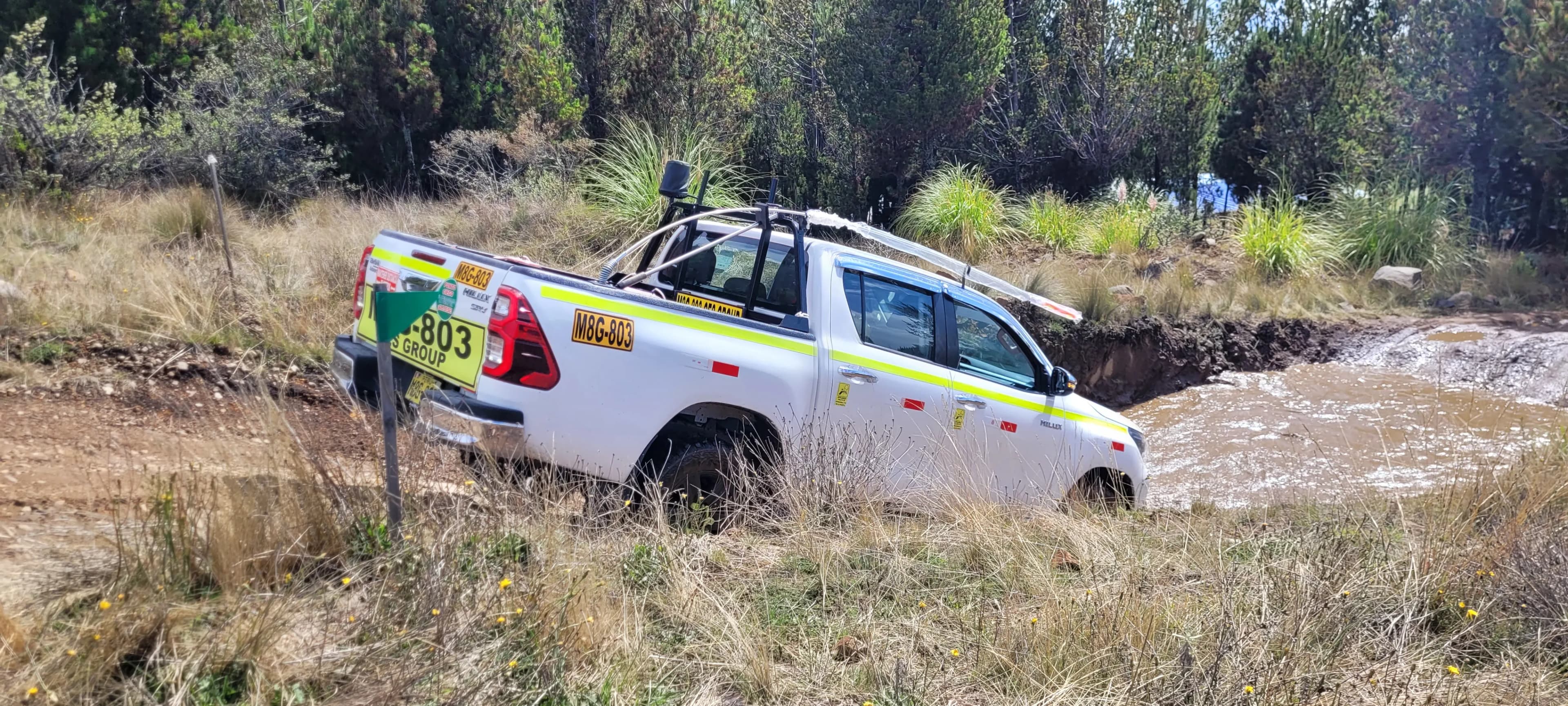 Manejo defensivo orientado a conducción segura de vehículos 4x4