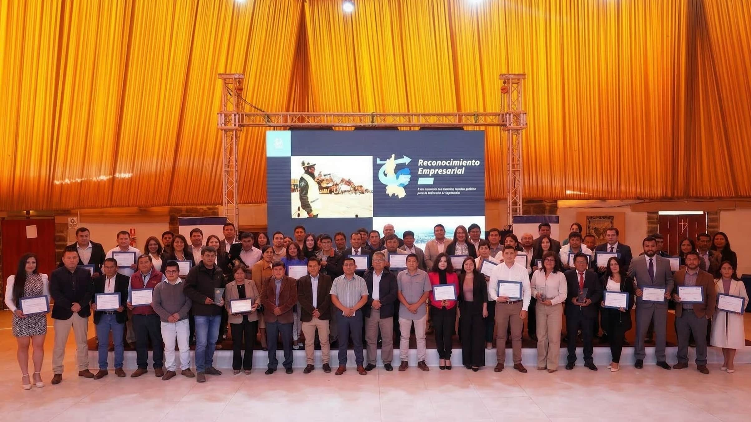 Ceremonia del Reconocimiento Empresarial 2025 otorgado por Newmont Yanacocha a empresas destacadas de Cajamarca